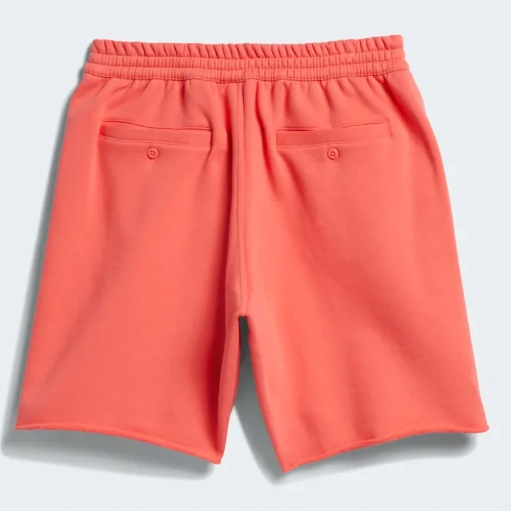 🎄FIRM PRICE🎄 Adidas Heavyweight shmoofoil shorts unisex